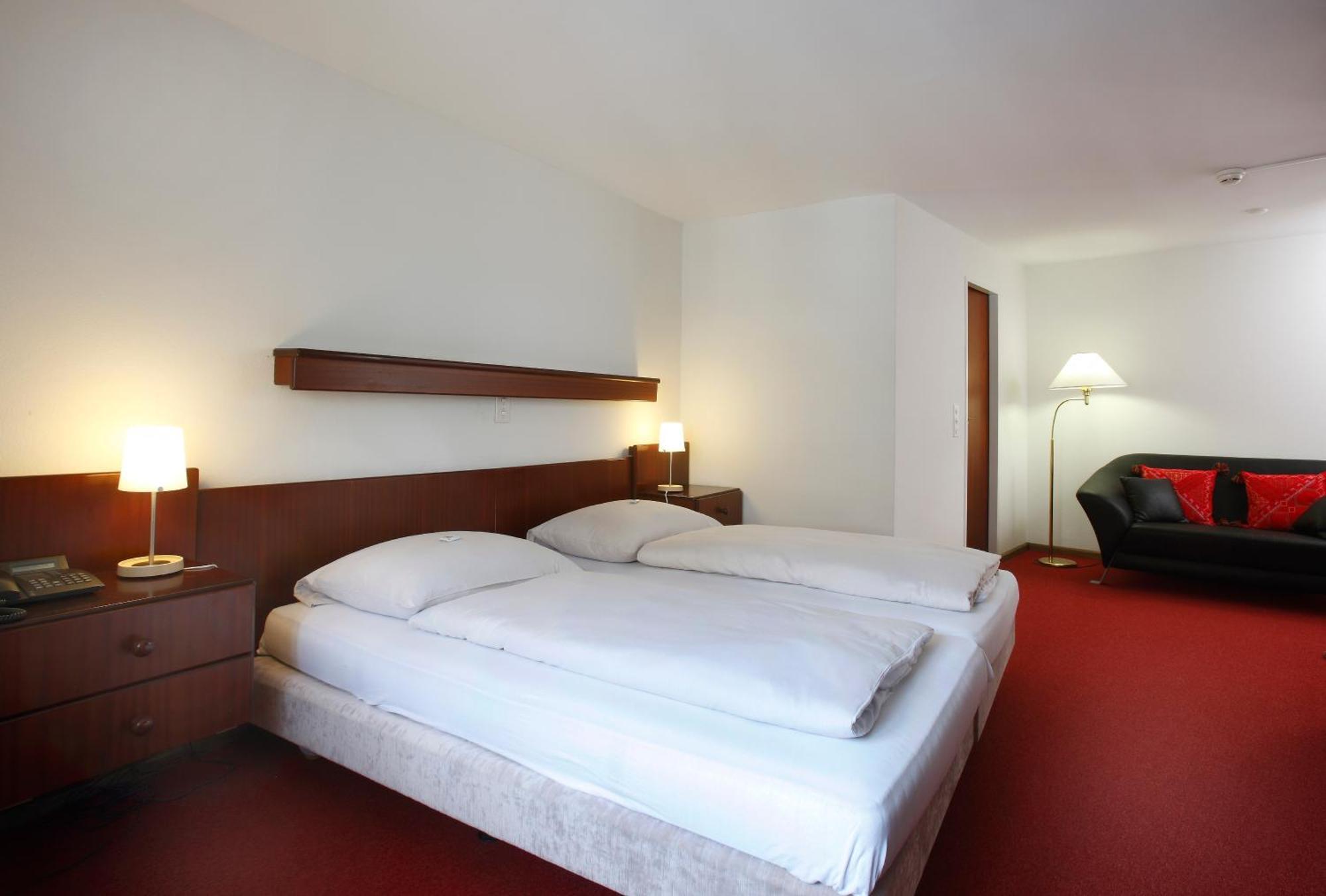 Spalenbrunnen Hotel & Restaurant Basel City Center Ngoại thất bức ảnh